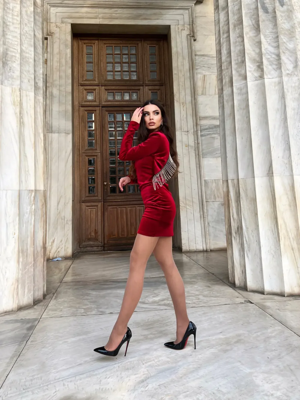 red dress strass